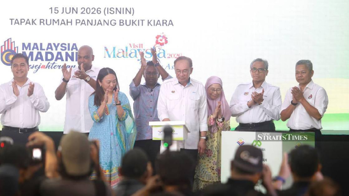 Anwar Warns Against Politicians Exploiting Racial Divisions to Gain Power