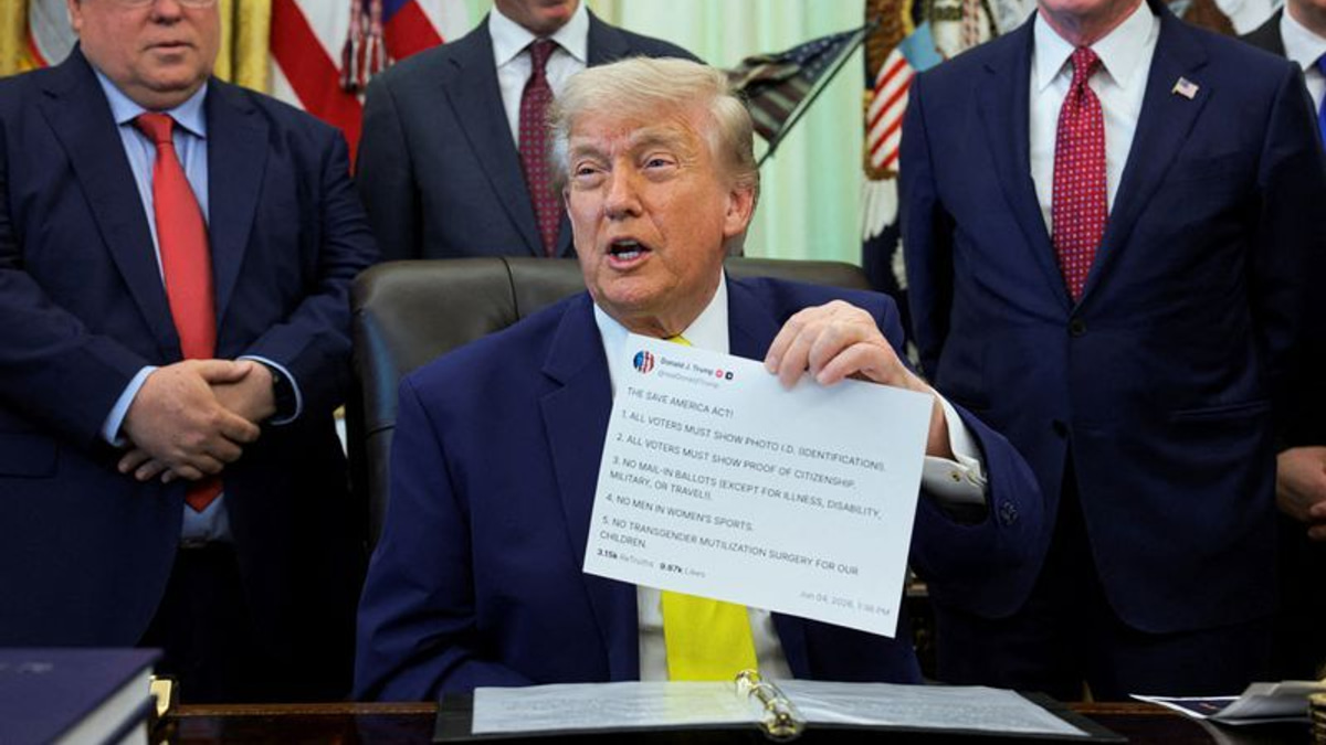 Trump Sued Over Paid Access Service to Truth Social Posts