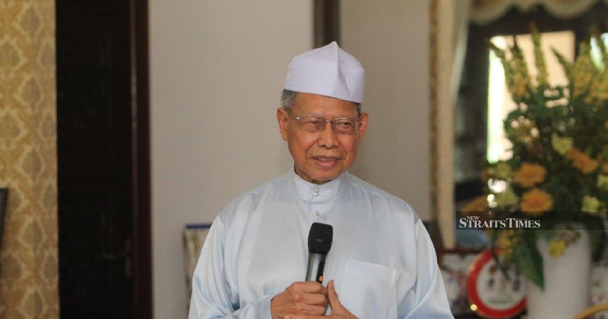 Former MP Mustapa Mohamed rules out GE16 run, citing health concerns