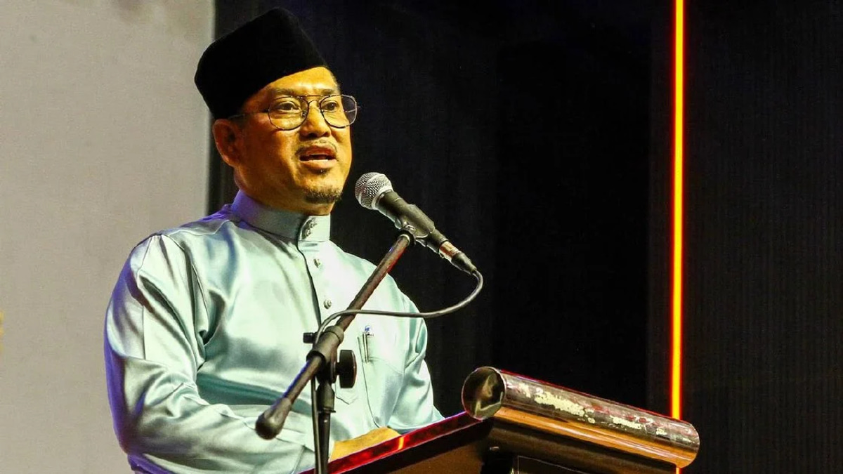 Bersatu leader criticises PN ally over partnership split while clinging to coalition