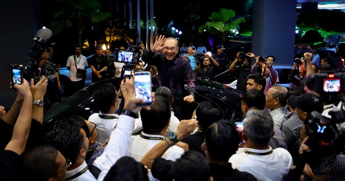Anwar Says Abuse of Power, Not Racial Divisions, Is Malaysia's Core Challenge
