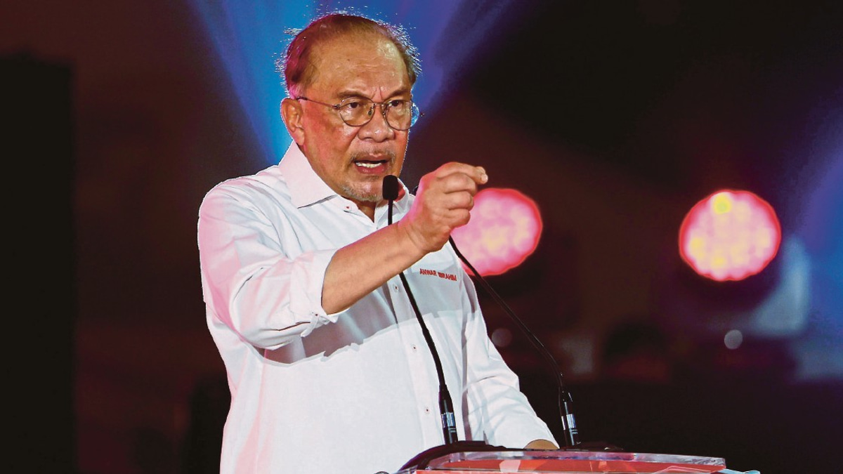 KWAP's RM200 million eFishery investment fell victim to elaborate financial deception, PM reveals