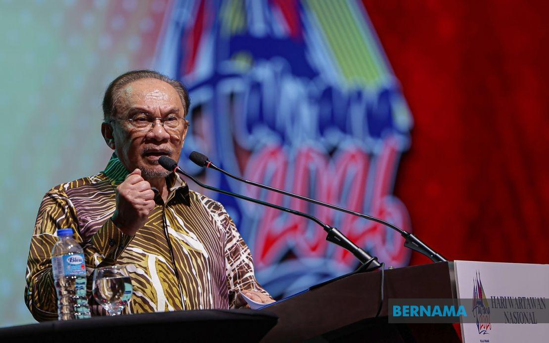 PM Anwar Endorses Nallini as Malaysian Media Council Chair to Restore Public Trust