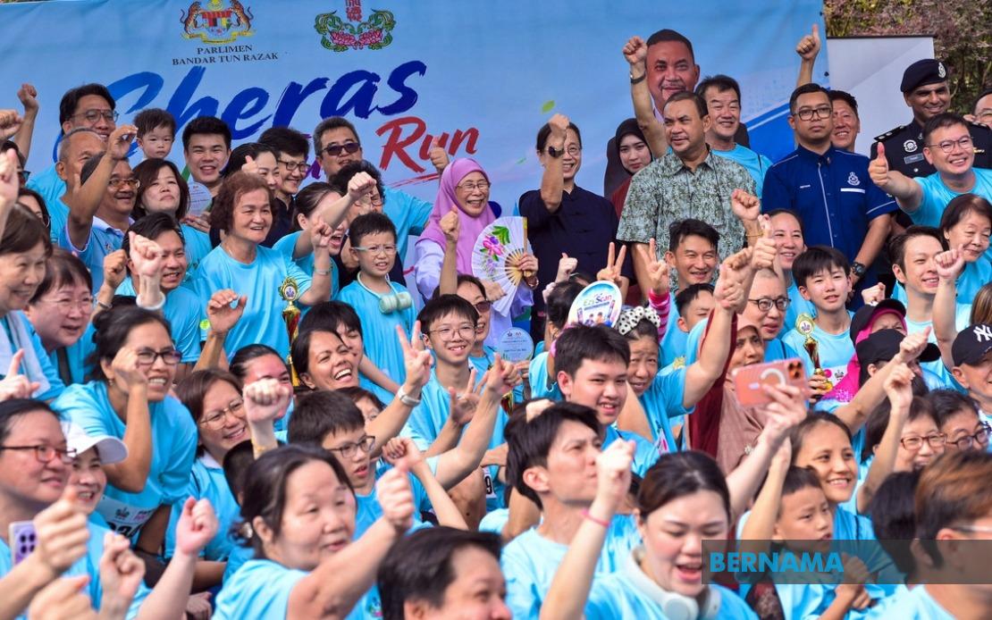 Healthy Living Essential as Malaysia Ages, Says Wan Azizah