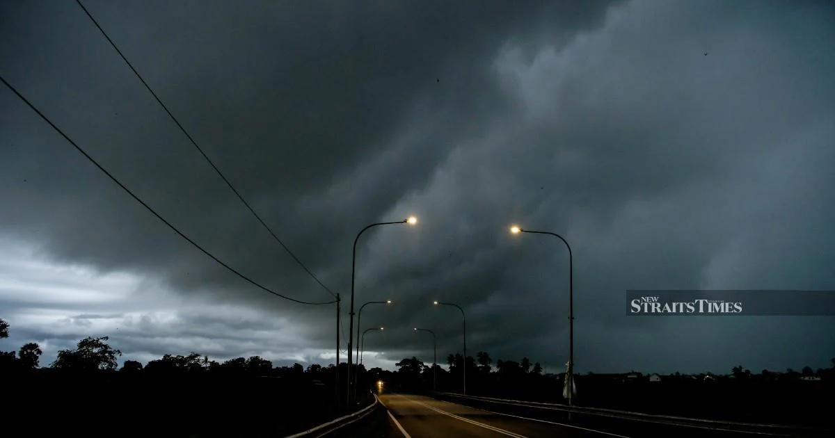 Severe weather alerts issued across 12 Malaysian regions as thunderstorms and heavy rain expected