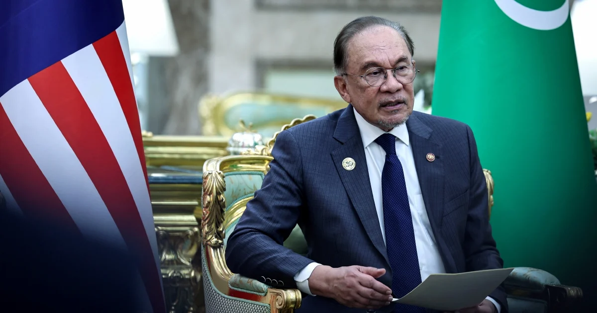 Anwar Welcomes US-Iran Breakthrough, Expresses Hope for Regional Stability