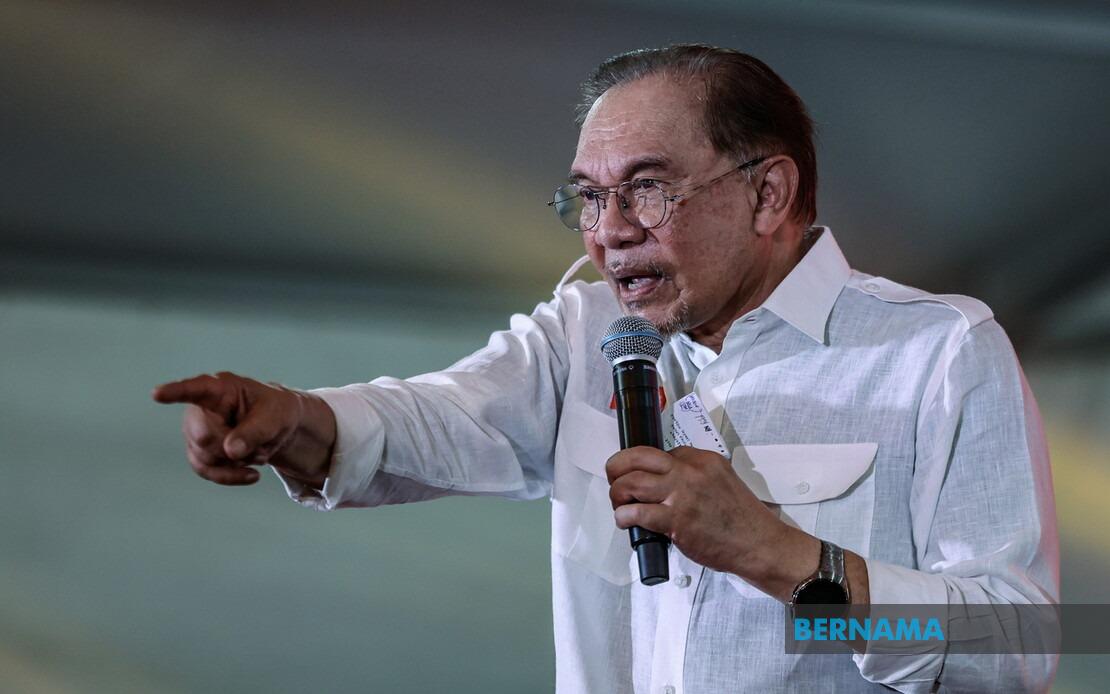 Anwar Defends Kedah Development Push as Sanusi Feud Deepens