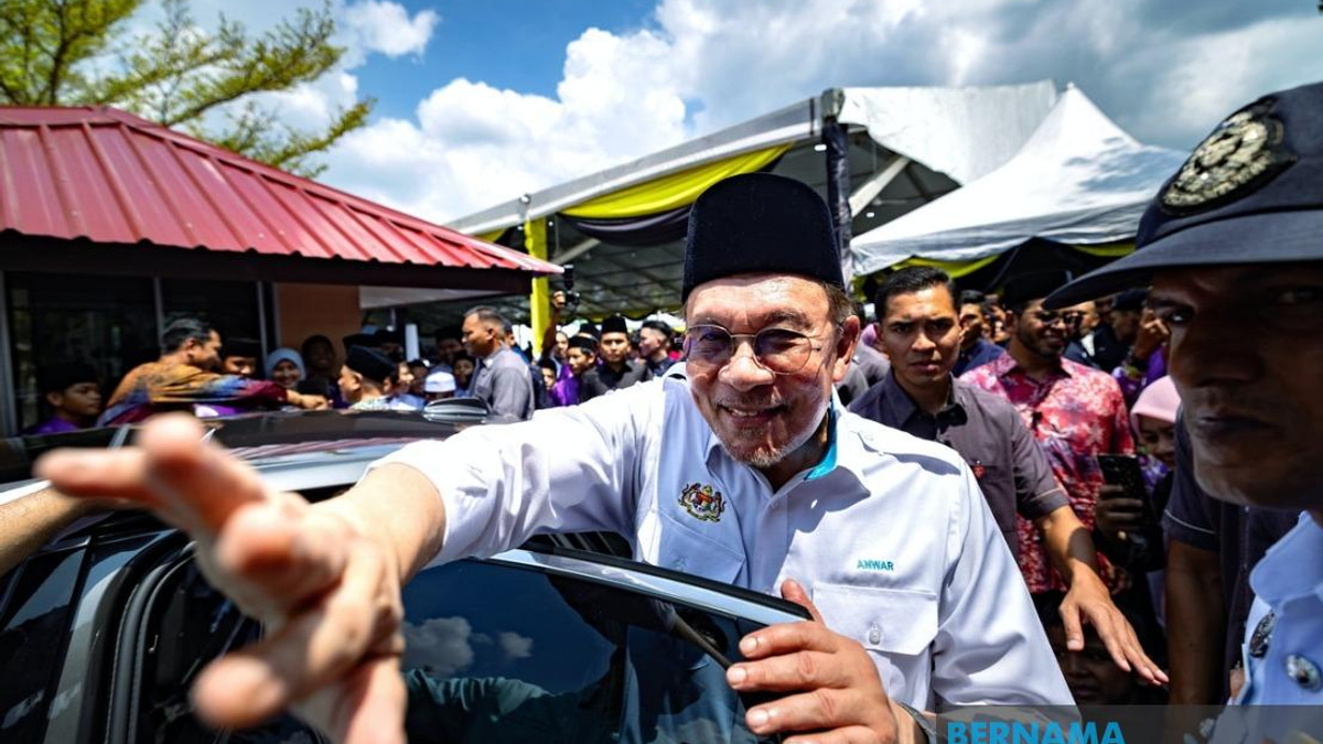 Anwar to Defend KWAP's RM163 Million eFishery Loss in Parliament