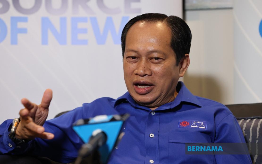 Road Maintenance Demands Unified Effort From Government and Opposition, Says Ahmad Maslan