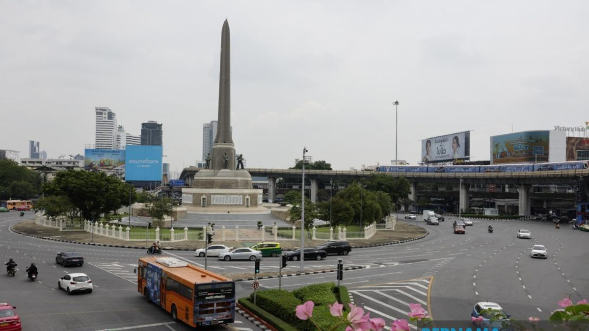 Southeast Asia's Week: Indonesia Protects Marine Parks, Laos Tightens Environment Rules, and Thailand Appoints New Police Chief