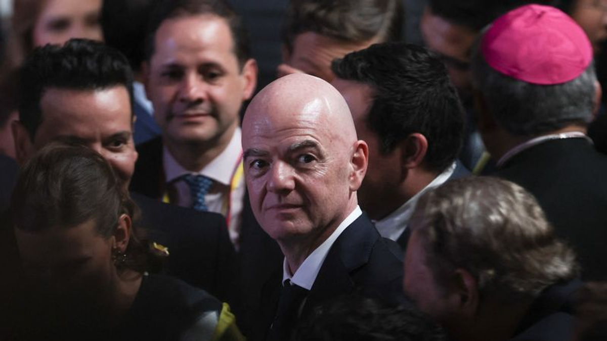 FIFA Defends Infantino Amid Deepening Leadership Crisis