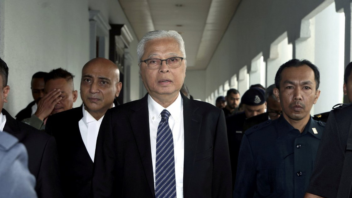 Legal Challenge: Ismail Sabri's Defence Team Questions 'Peculiar' Charge Against Former PM