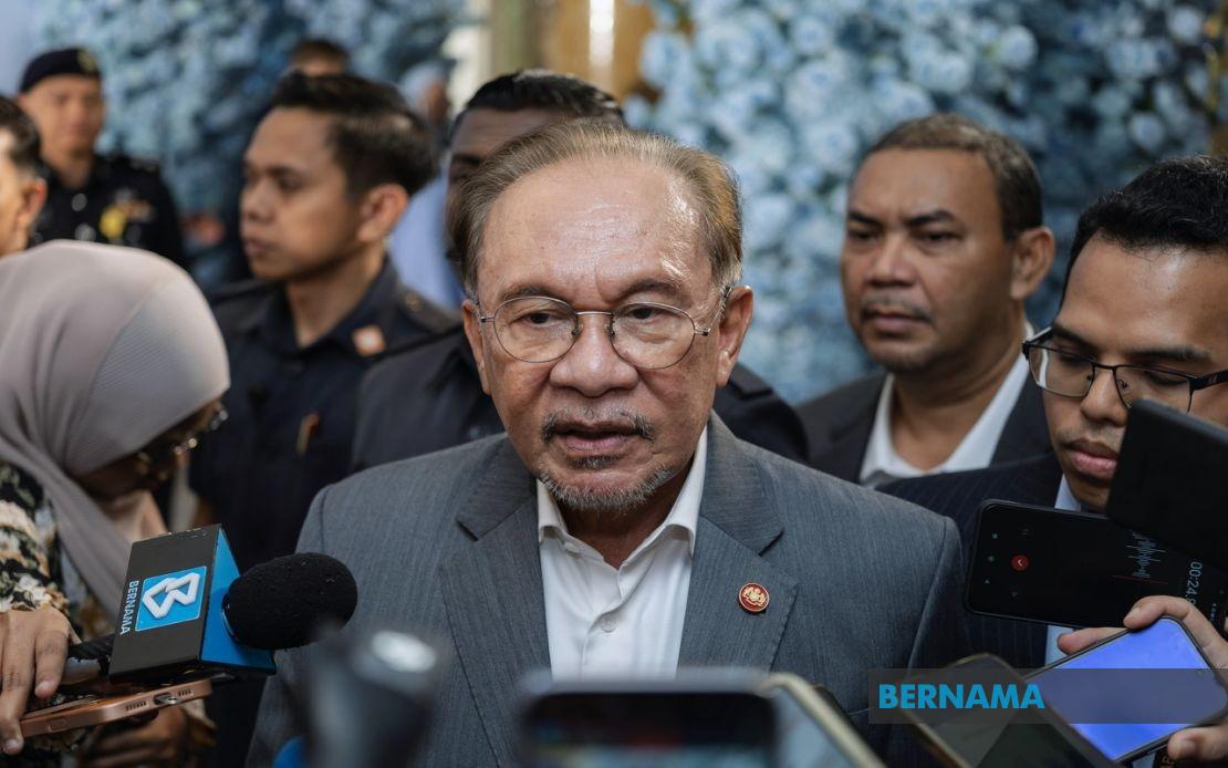 Anwar Yet To Receive Briefing On Four Melaka DAP Assemblymen's Exit