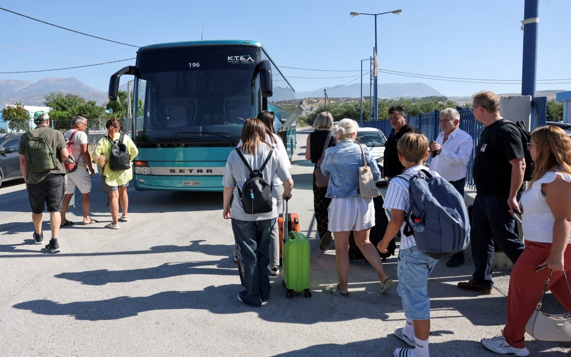 Greece Declares Emergency as Crete Wildfire Forces Mass Evacuation