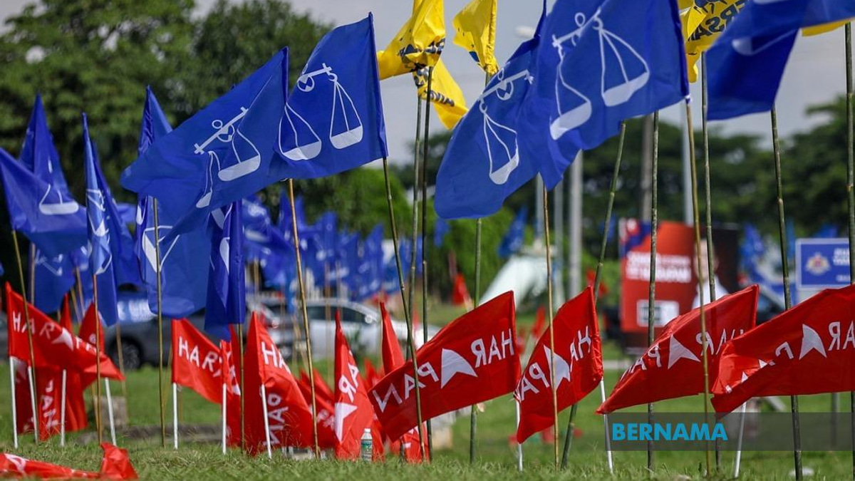 Johor Polls: PH's Detailed Manifesto Positions Challenge to BN's Stability Record