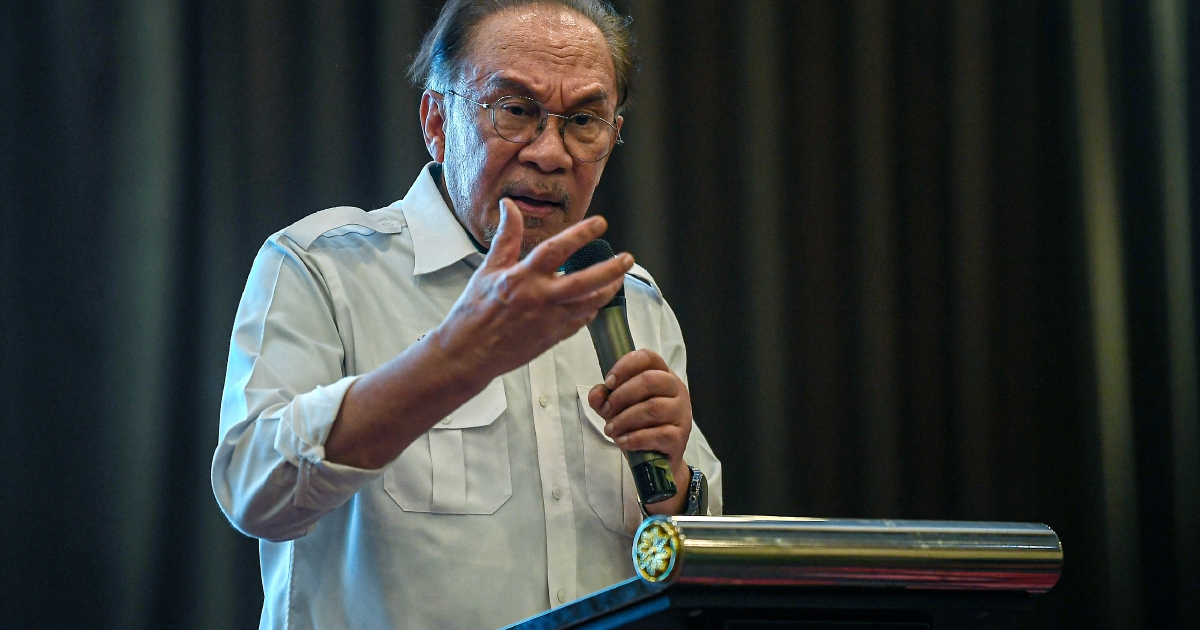 Federal Government Bears Burden of Felda's Nearly RM1 Billion Annual Debt