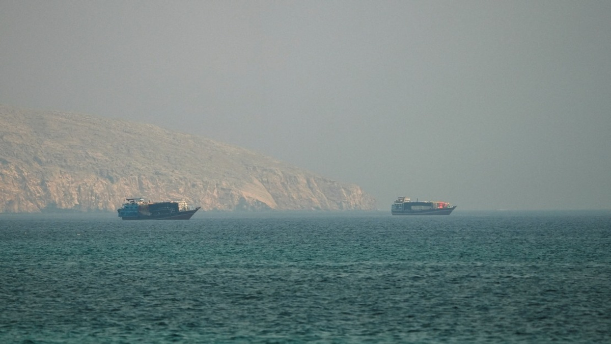 Iran Threatens to Close Strait of Hormuz if US Maritime Blockade Continues