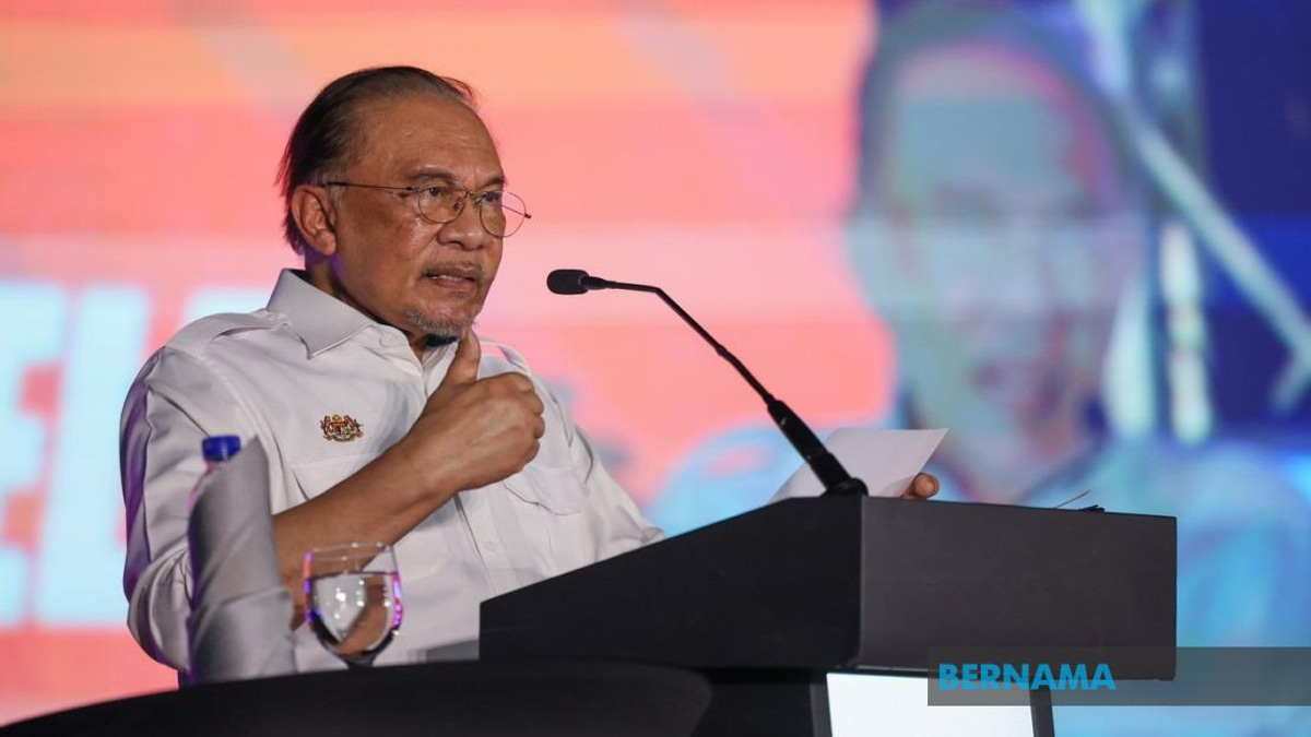 Anwar Calls on FELDA to Strengthen Governance Standards and Break Cycle of Mismanagement