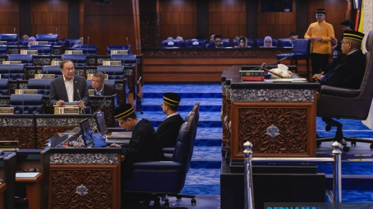 New Projects, Policies Barred During Elections, PM Anwar Clarifies
