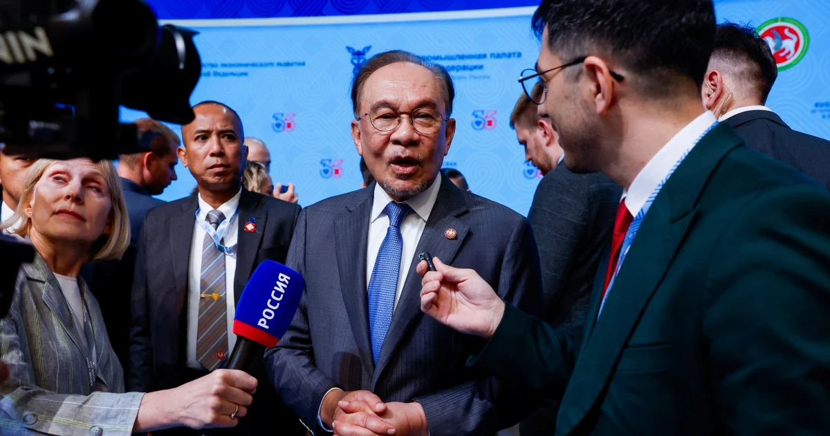 Anwar Ibrahim Opens Up on Russian Cultural Affinity, Elevates Arts Diplomacy