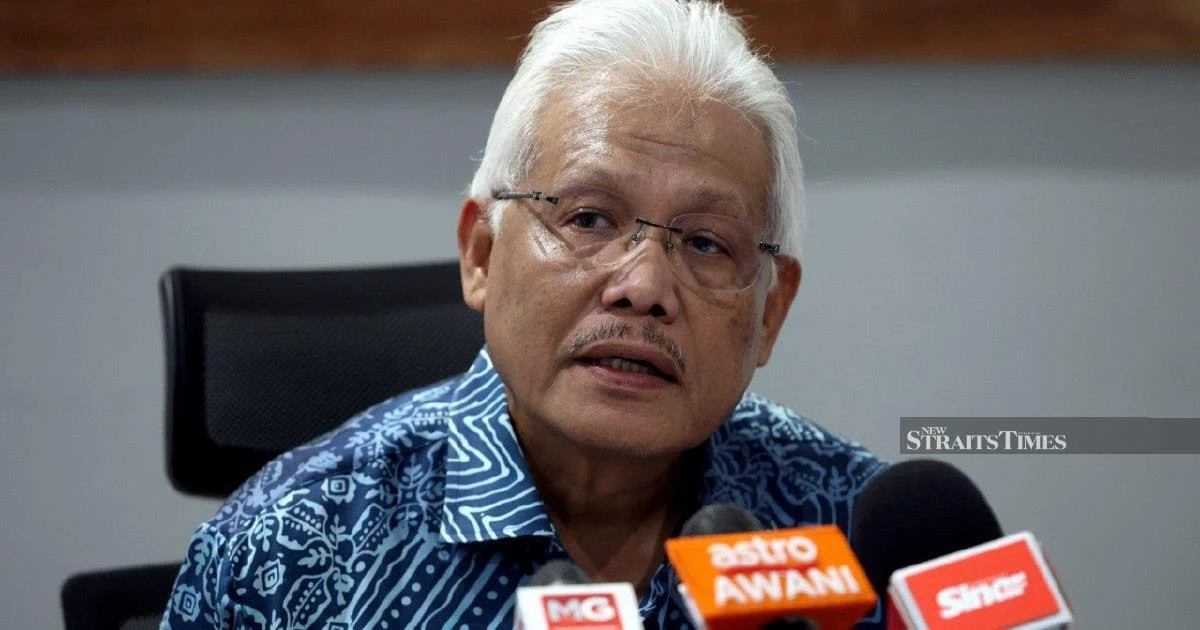 Hamzah Zainudin's Party Seeks to Broker Peace Between PAS and UMNO