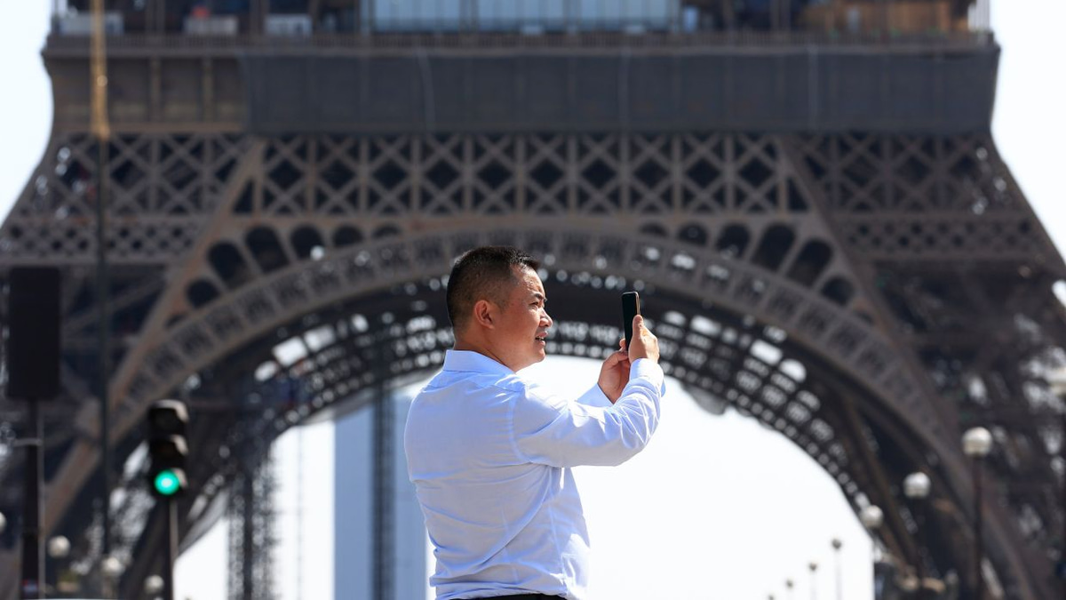 France's strict telemarketing ban takes effect, raising concerns across North Africa