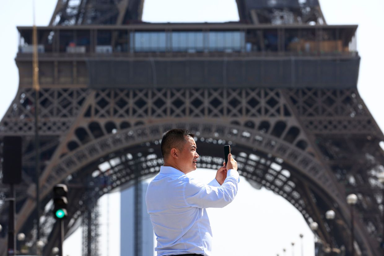 France's strict telemarketing ban takes effect, raising concerns across North Africa