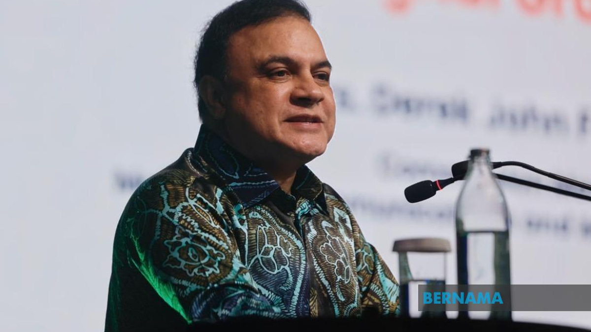 Malaysia Must Align Digital and Physical Laws to Combat Online Crime, Says MCMC Official