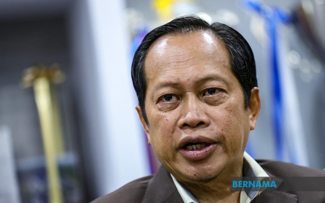Ahmad Maslan Steps Back From Johor Contest But Pledges Campaign Support