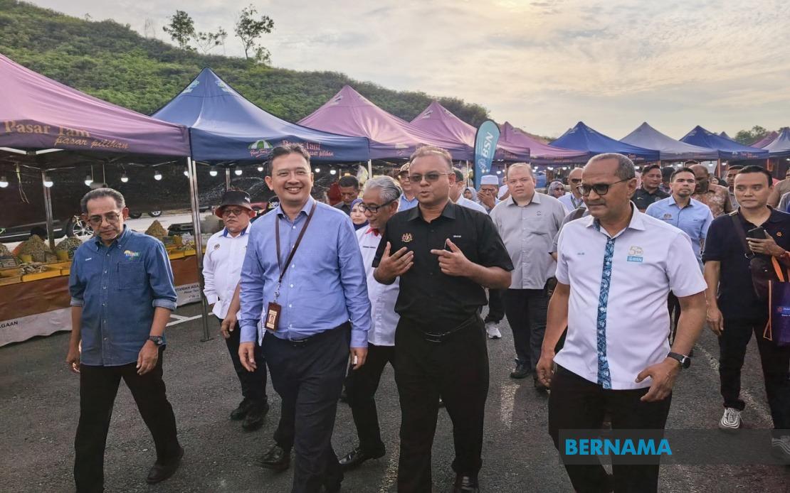 Government Ramps Up Push to Get Small Traders Access to RM5 Billion Micro-Financing Pool