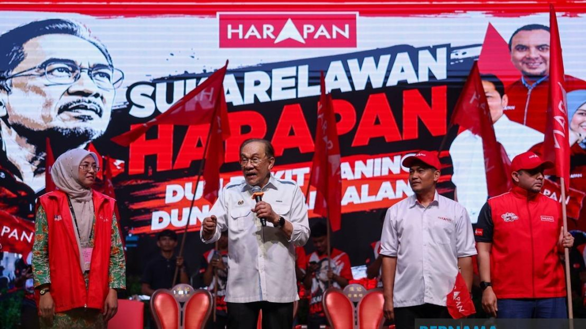 Johor Election Offers Youth Chance to Back Leaders Focused on Their Futures, Says Anwar