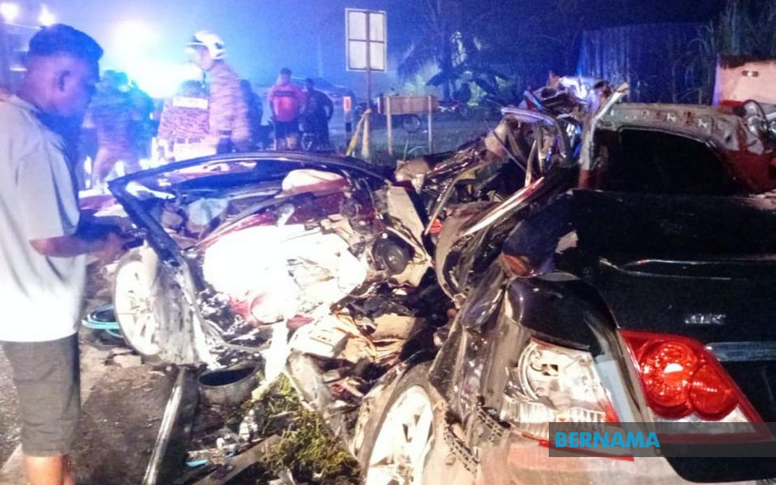 PM Anwar Expresses Sorrow Over Bentong Highway Tragedy as Six Lives Lost in Collision