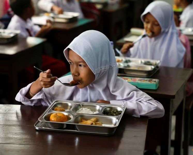 Indonesia's Free Meals Programme in Turmoil as Second Leadership Exit Rocks President Prabowo's Flagship Initiative