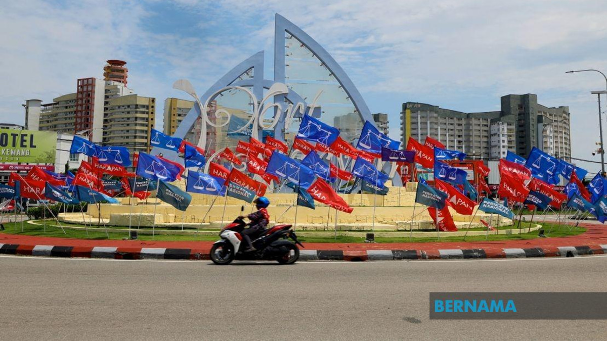 Negeri Sembilan Voters Face Fair Morning, Stormy Afternoon on Polling Day