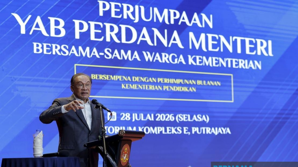 Sixth Form System Stays with Education Ministry, PM Anwar Confirms