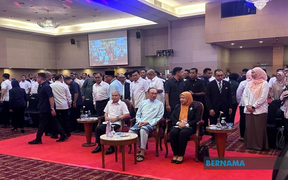 Anwar to Unveil FELDA Investigation Findings After Task Force Completes Report