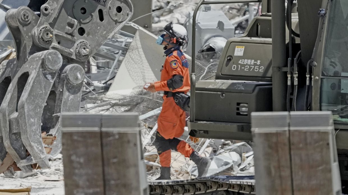 Japan investigates LPG leak as likely cause of deadly Kumamoto mall explosion