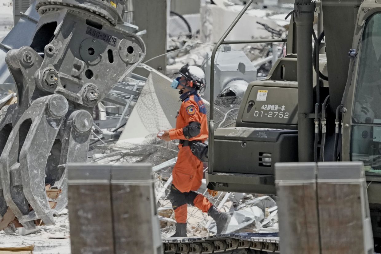 Japan investigates LPG leak as likely cause of deadly Kumamoto mall explosion