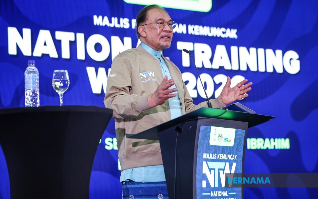 Anwar Expected to Win Cabinet Backing for TH Inquiry Report Release