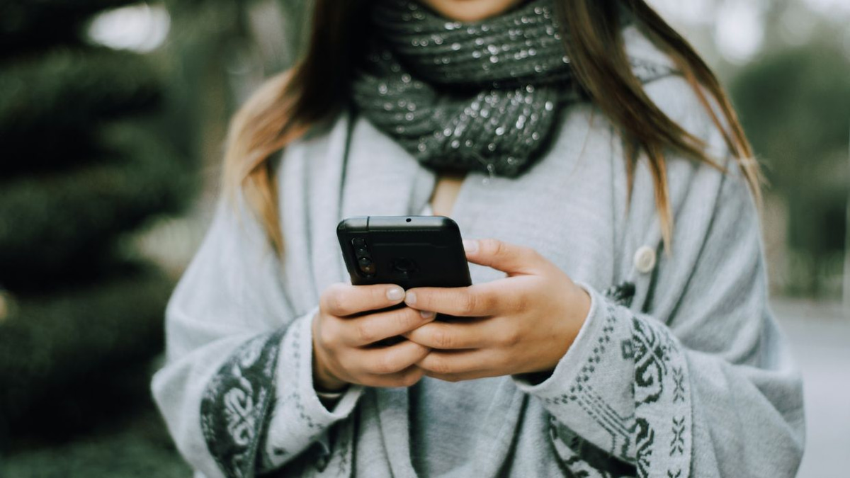 The Global Romance Scam Crisis: How Criminals Use AI to Exploit Lonely Hearts Worldwide