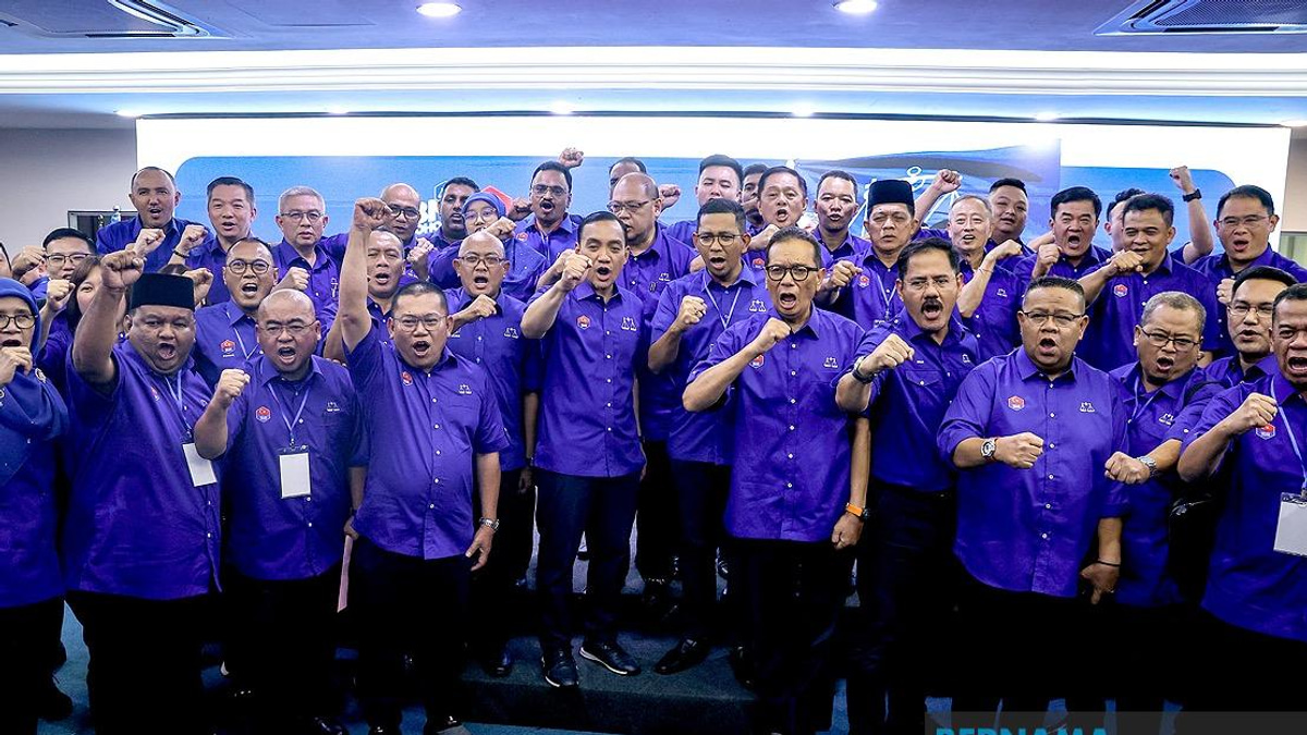 Johor BN Fields 56 Candidates For State Election With Adham Baba Returning To Pasir Raja