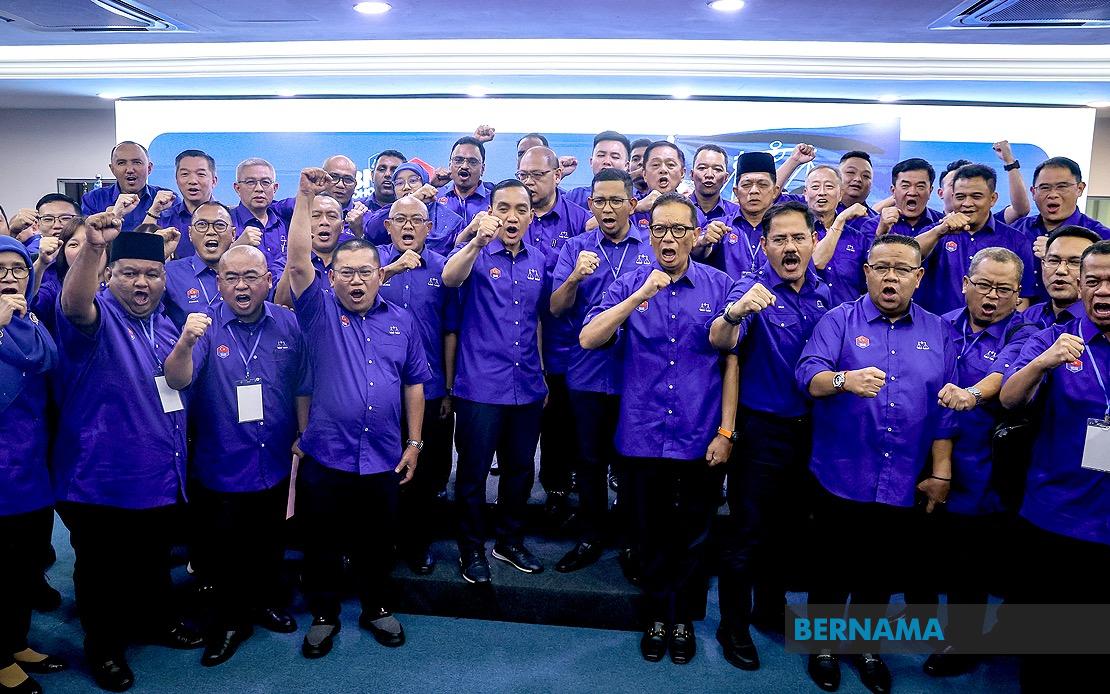 Johor BN Fields 56 Candidates For State Election With Adham Baba Returning To Pasir Raja