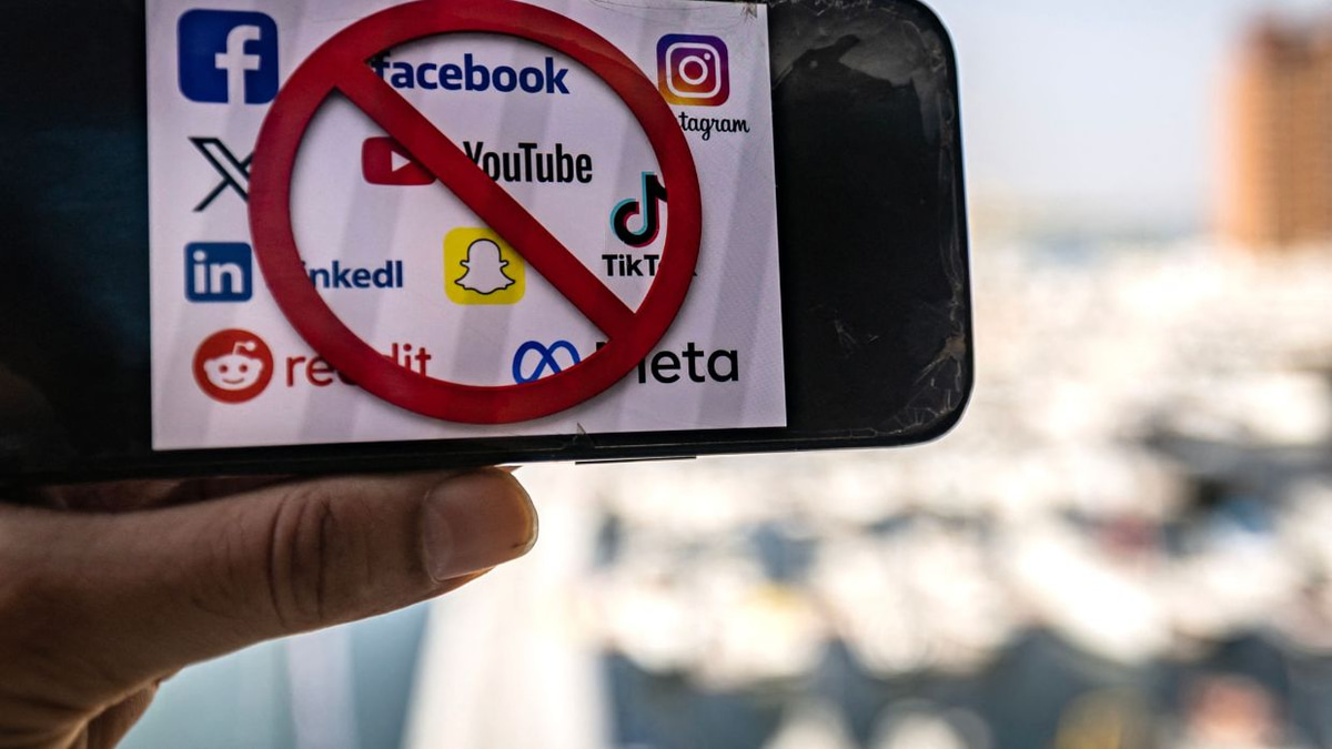 UAE Joins Global Crackdown on Teen Social Media with Under-15 Ban