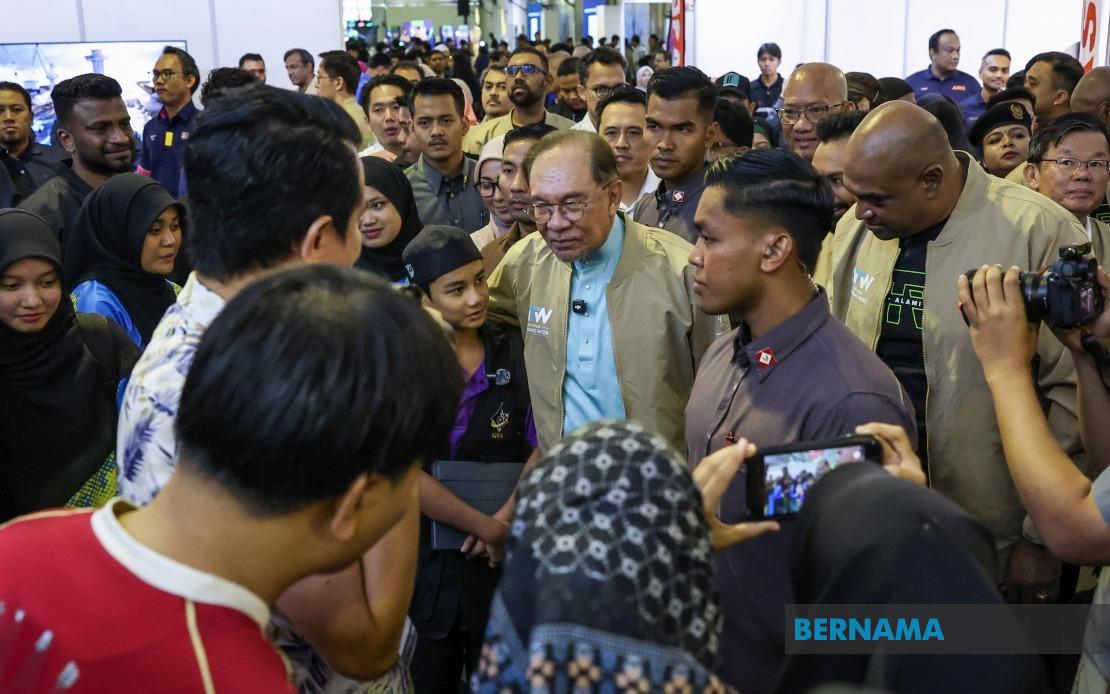 Malaysia Cannot Progress While Trapped in Divisive Politics, PM Anwar Warns