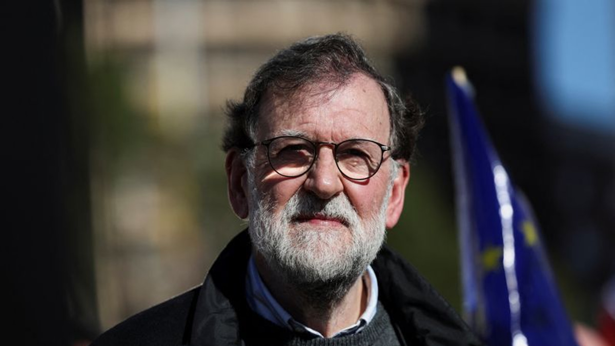 Spain's Foreign Ministry Condemns Ex-PM Rajoy's Remarks on France Team's 'Frenchness'