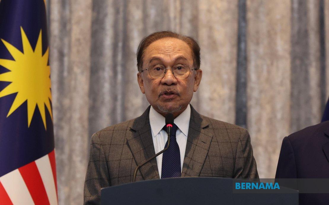 Media Must Balance Innovation With Values, Anwar Tells Press Sector