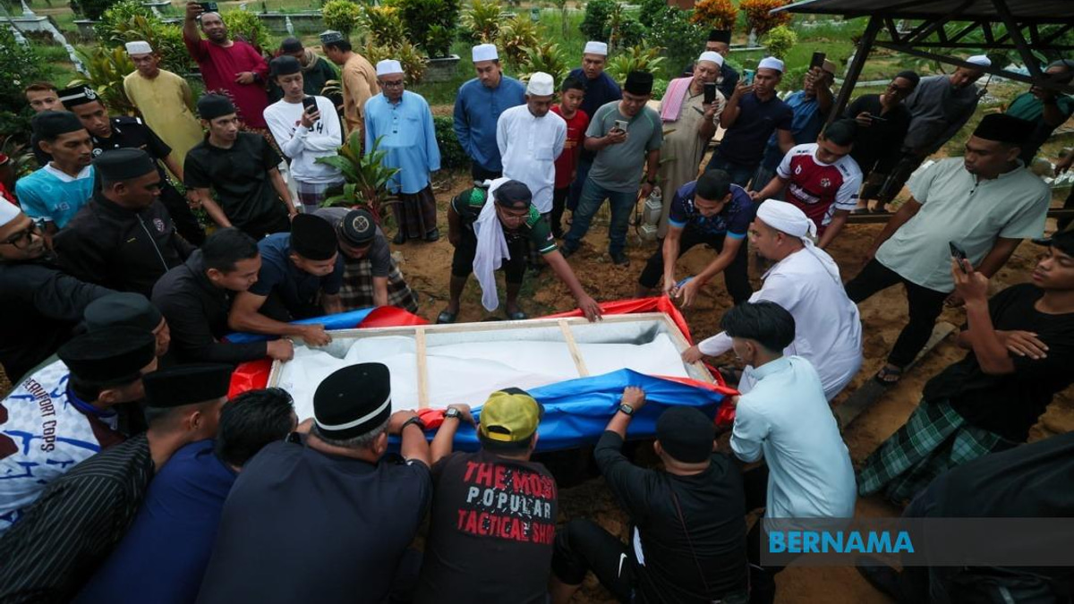 Police Corporal Mohamad Nur Hafiz Laid To Rest Following Electrocution Tragedy