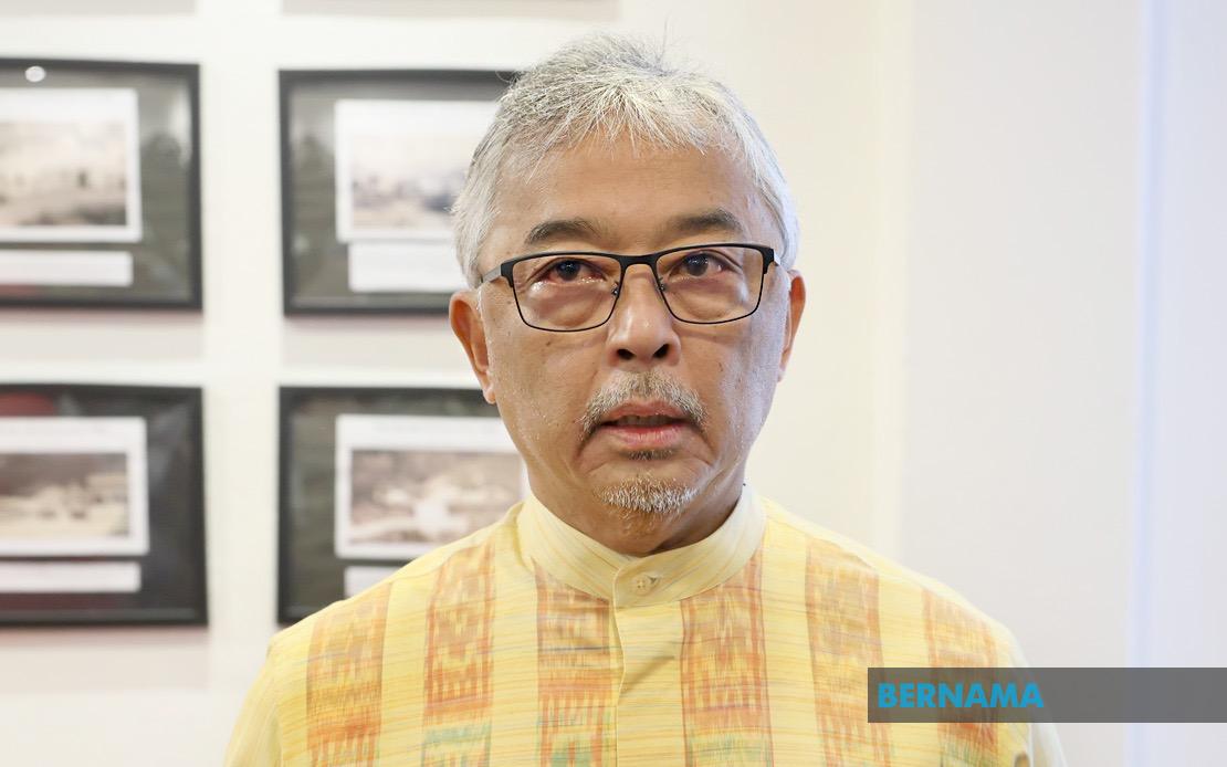 Pahang Sultan Marks Sekolah Sultan Ahmad's Century of Academic Excellence