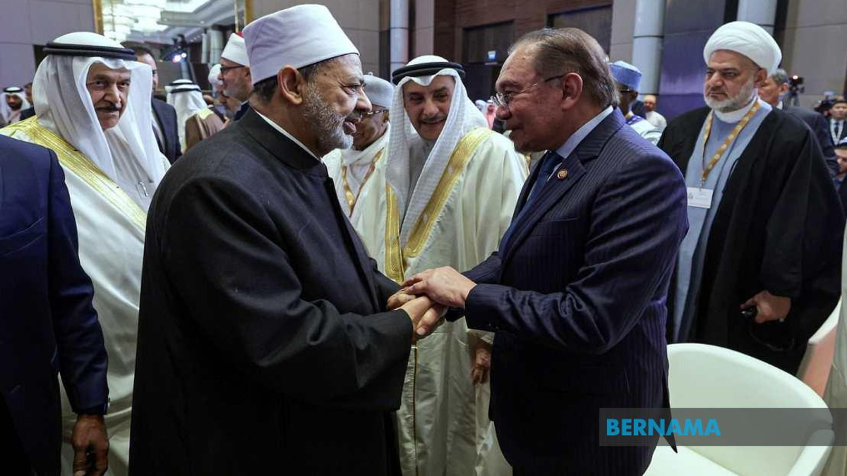 PM Anwar Praises Al-Azhar Grand Imam As Beacon Of Islamic Moderation And Interfaith Bridge