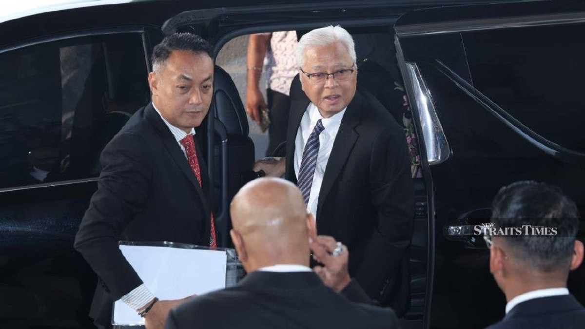 Former PM Ismail Sabri Faces Court Charge Over Asset Declaration Failure